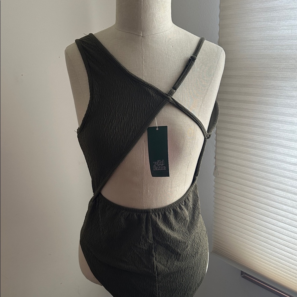 NWT bodysuit - Picture 4 of 4